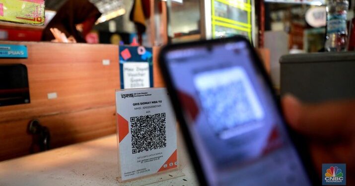 Ancaman Baru di Balik Kode QR untuk Pengurasan Rekening. Penggunaan QR code sebagai alat transaksi telah menjadi umum dalam
