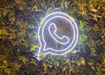 Cara Keluar Dari Grup WhatsApp Tanpa Jejak