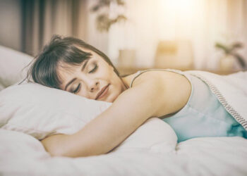 Mitos atau Fakta? Tidur Siang Bisa Menambah Berat Badan