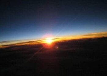 NASA Bantah Matahari Terbit dari Barat: Mengungkap Mitos Kiamat
