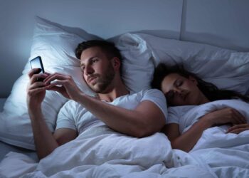 Profesi yang Rawan Selingkuh Menurut Riset