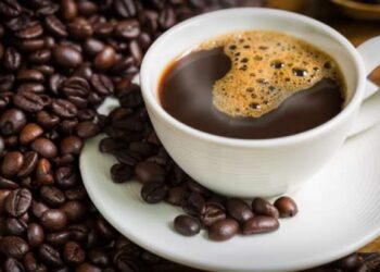 Tremor Saat Minum Kopi: Apa Penyebabnya?