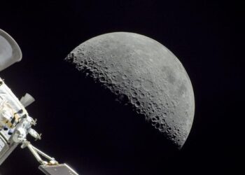 Bulan Mengalami Penyusutan, Peringatan untuk NASA