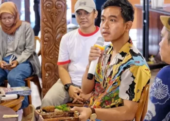 Gibran Rakabuming Bahas Makan Siang Gratis di Kertanegara