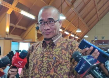 Kenapa Gibran Bisa Jadi Cawapres Padahal Umurnya 36 Tahun?