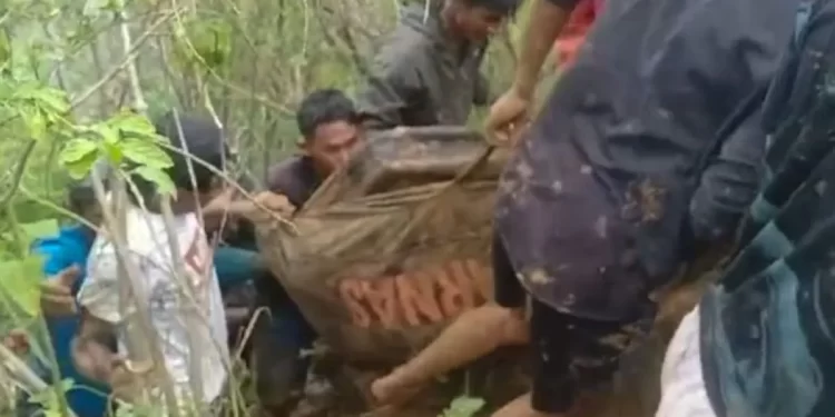 Korban Longsor di Luwu: Tragedi yang Mengguncang