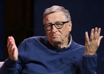 Mengapa Bill Gates dan Para Miliarder Tidak Memakai iPhone?