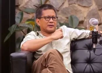 Profil Rocky Gerung: Intelektual Kontroversial di Politik Indonesia