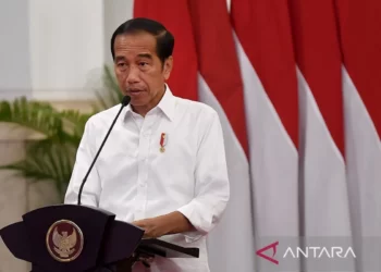 Jokowi Hadiri Rapat TNI: Prabowo Terima Kenaikan Pangkat