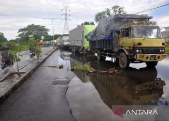 Proses Penutupan Tanggul Demak Ditargetkan Rampung Besok