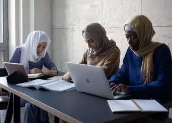Tips Agar Tetap Semangat Bekerja Saat Berpuasa