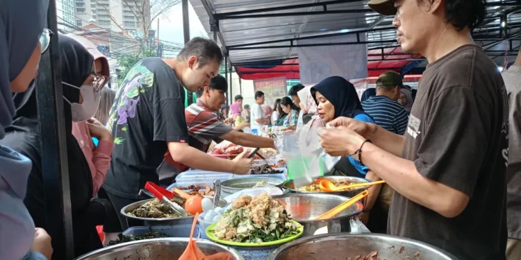Tips Menjaga Pola Makan yang Sehat Selama Puasa