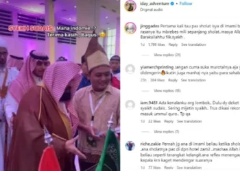 Imam Masjidil Haram Cari Indomie di Stand Mahasiswa Indonesia