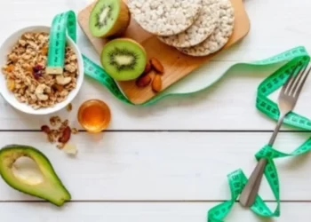 Intermiten Fasting: Antara Popularitas dan Risiko Kesehatan. Puasa intermiten atau puasa berselang, sebuah teknik diet yang dikenal dengan