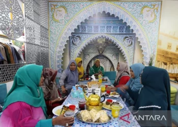 Saat Lebaran Orang Suka Menyombongkan Kesuksesan