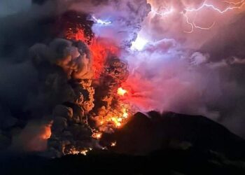 Peringatan Tsunami Terbit Setelah Erupsi Gunung Ruang