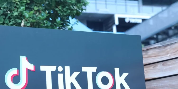 TikTok Bereksperimen dengan Pemengaruh Virtual
