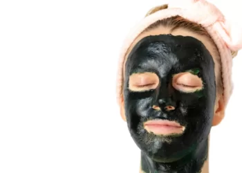 Bahaya Menggunakan Masker Spirulina yang Sempat Viral