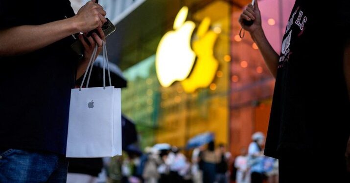 Bisnis Apple Terpuruk: Penjualan iPhone 15 Lesu