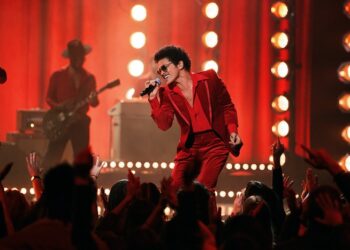 Bruno Mars Hadir di Jakarta dengan Konser "24K Magic Live!"