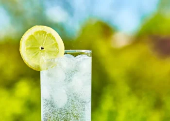 Sparkling Water: Lebih dari Sekedar Minuman Bergelembung
