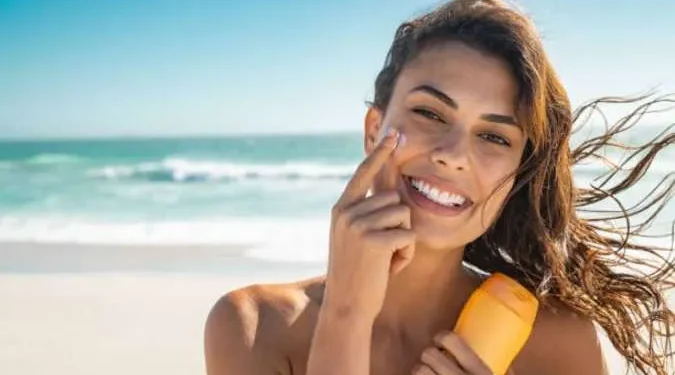 Mengapa Sunblock Penting untuk Kesehatan Kulit Anda?