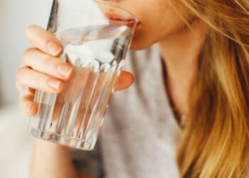 Konsekuensi dari Diet Ekstrim Hanya Air Putih