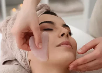 Gua Sha: Rahasia Awet Muda dari Timur