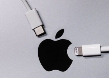 Cara Baik Menyimpan Charger iPhone Agar Awet dan Tahan Lama