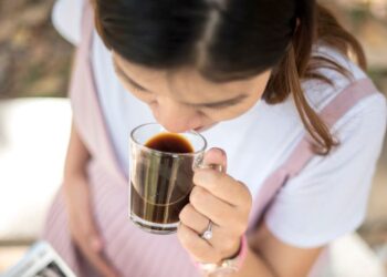 Sering Mual Saat Minum Kopi? Waspadai Hal ini