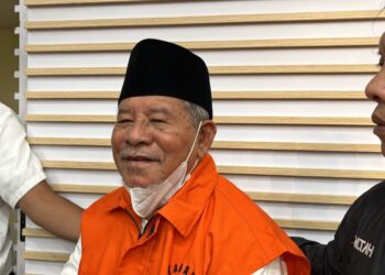 Mantan Gubernur Maluku Utara Habiskan 3 Miliar Untuk Check-in