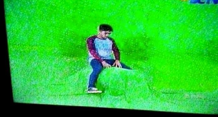 Kenapa TV Rusak Bisa Benar Kembali Setelah Dipukul?