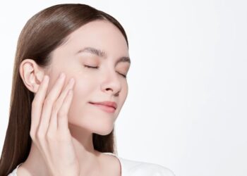 Retinol: Senjata Andal dalam Perawatan Anti-Aging
