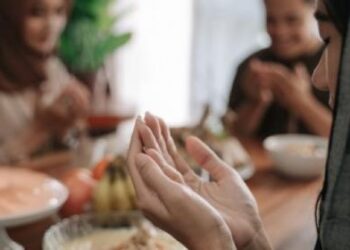 Cara Makan Secara Sunah Nabi: Teladan Sehat dan Berkah